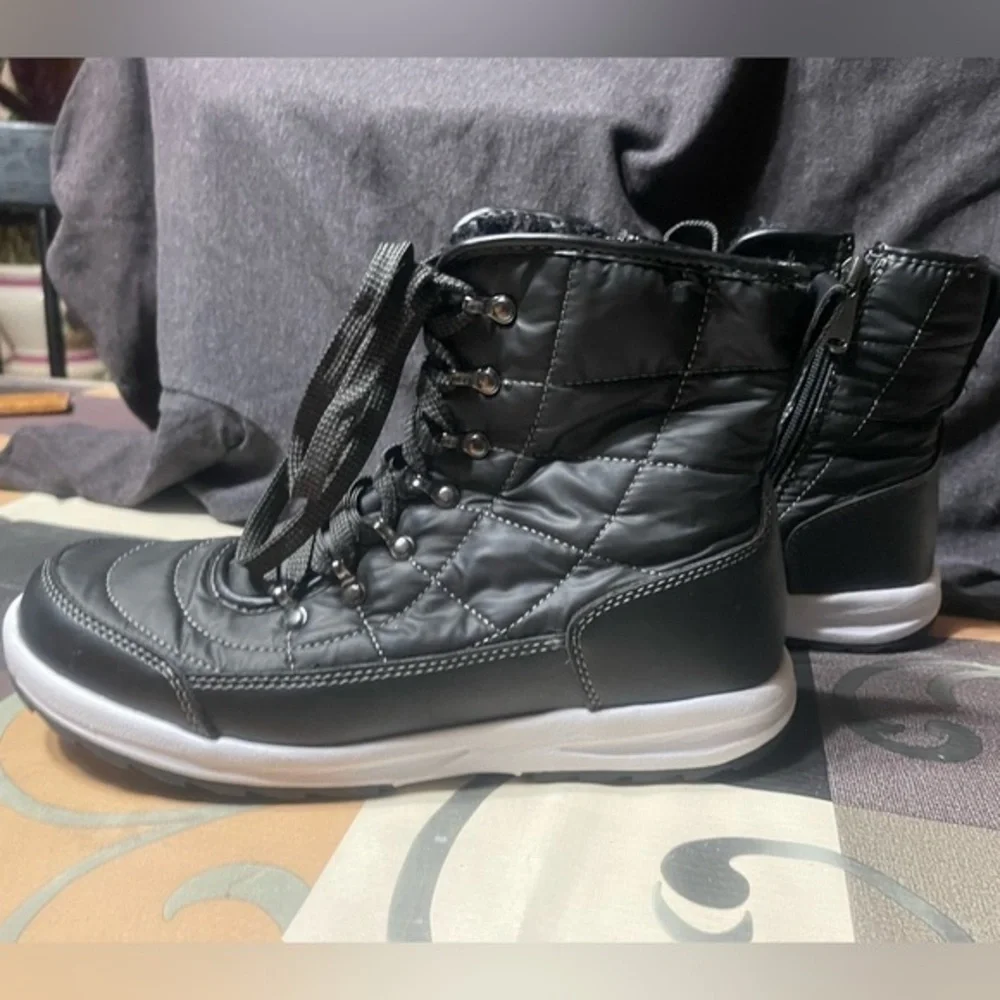 Weatherproof Men’s Lightweight Winter Sneaker Boot 10M Black EUC​